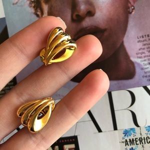 Monet jewelry, vintage earrings